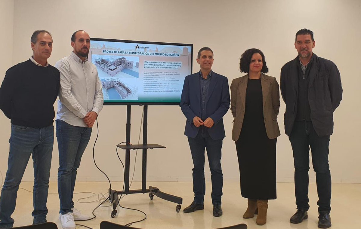 javiRpalacios's tweet photo. Tras años de trabajos y gestiones recuperamos el Molino Borgoñón para los vecinos.Ya es realidad el proyecto para la reintegración del Molino y su entorno como espacio museístico y de eventos culturales en familia.Especial ilusión por un proyecto que une río, patrimonio y cultura https://t.co/2YSKRfE2gH
