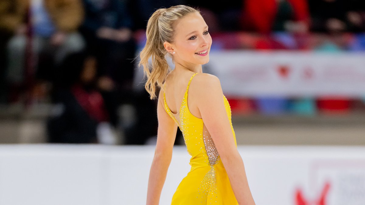 Skate Canada / Patinage Canada (@skatecanada) on Twitter photo Defending champ <a href="/MaddieSchizas/">Madeline Schizas</a> put in an impressive skate to finish 1⃣st in the short program!
Senior women’s short program results / Résultats femmes seniors - programme court⤵️
1⃣ - <a href="/MaddieSchizas/">Madeline Schizas</a> (ON)
2⃣ - Lia Pereira (ON)
3⃣ - Fiona Bombardier (ON) Defending champ <a href="/MaddieSchizas/">Madeline Schizas</a> put in an impressive skate to finish 1⃣st in the short program!
Senior women’s short program results / Résultats femmes seniors - programme court⤵️
1⃣ - <a href="/MaddieSchizas/">Madeline Schizas</a> (ON)
2⃣ - Lia Pereira (ON)
3⃣ - Fiona Bombardier (ON)