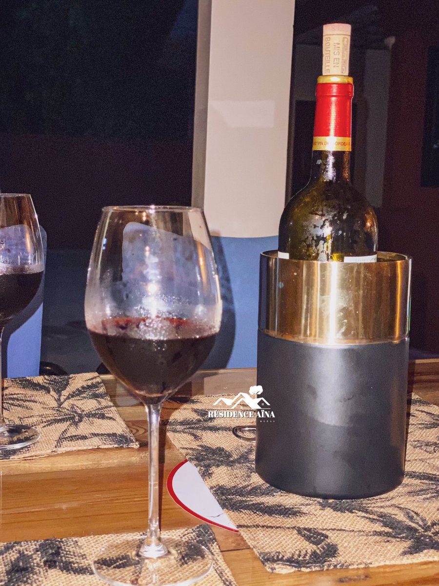 Week-end is for good wine , good mood and relaxing time in our guest house🔥😃. Book your stay with us😉 📱+229 54 91 98 96 📍HÈVIÉ ATLANTIQUE, BÉNIN 🇧🇯 #team229 #cotonoubenin #booking #airbnb #visitbenin #guesthouse #civ225 #Accra #travelafrica #westafrica #benin