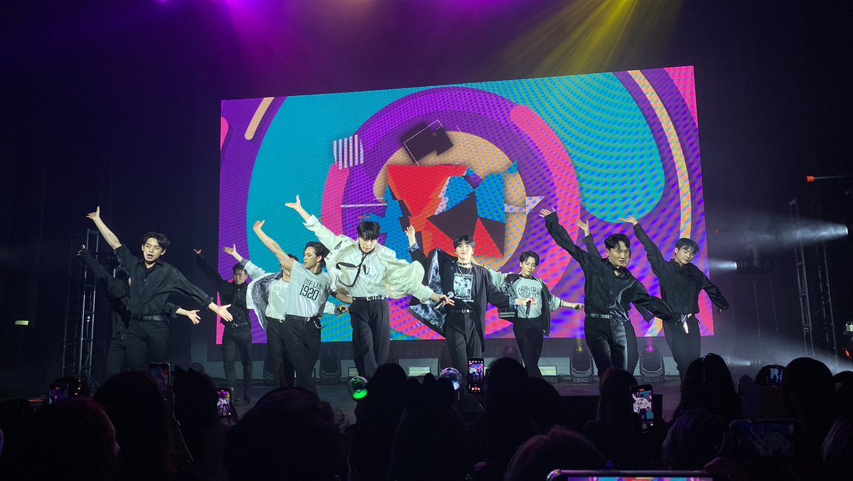 yonghoonewe's tweet photo. still haven’t recovered from last night https://t.co/F2NzVn89Sd