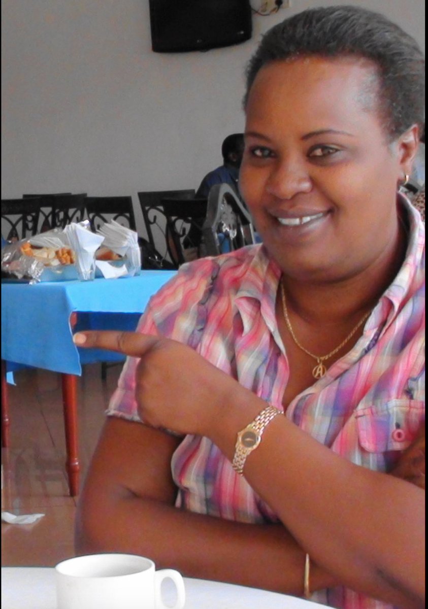 Hautaine? Non. Altière. Une Princesse. Et une passion commune: la presse indépendante. Dans les années 92-93, tu lances le journal "Le Phare". Moi, "Panafrika". Nos rêves ne survivront pas à la crise de 93. J'espérais te revoir un jour...RIP et merci pour tout ce que tu as été.