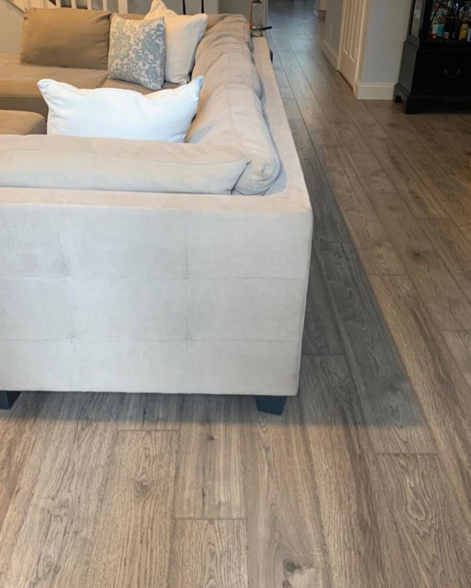 EmpireToday's tweet photo. Level up your home with new floors! Another satisfied customer with beautiful new floors.

📷 isabella_realtor_designer on Instagram

https://t.co/WKGoEQaCgh

#repost #EmpireToday #rentalproperty https://t.co/2SqKjZJsjV