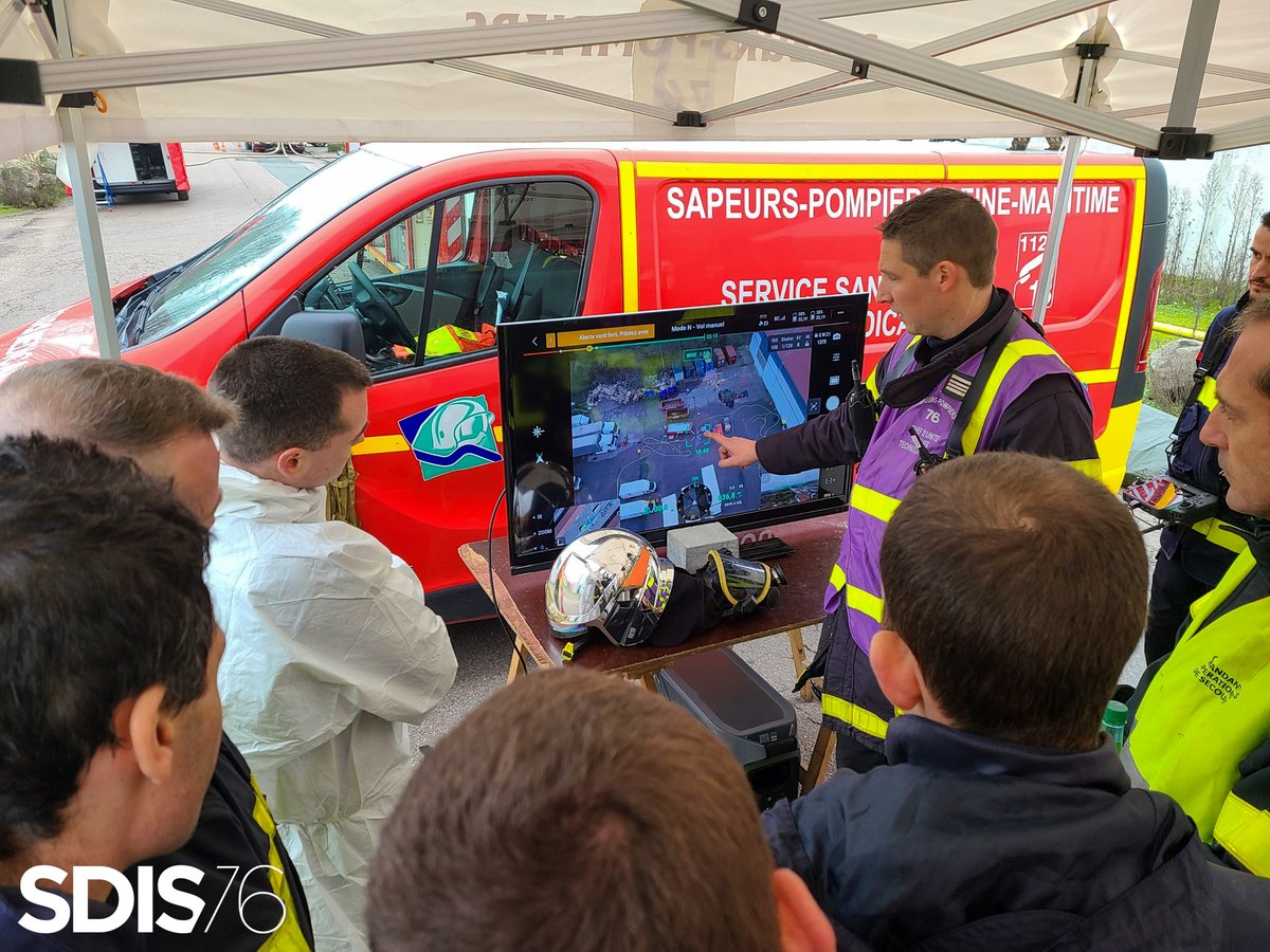 Sdis76's tweet photo. #Intervention

↪️ En milieu de semaine, les sapeurs-pompiers sont intervenus sur la commune du Grand-Quevilly pour un incendie dans un conteneur contenant des produits destinés à des opérations de fumigation. 

1/3 ⤵️ https://t.co/0gLc6lIRHu