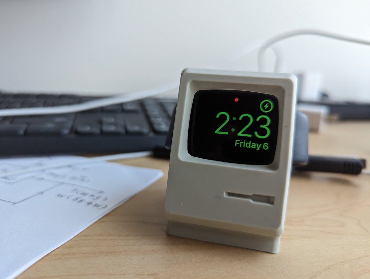 FluidicJoy's tweet photo. Gem of a find! #macintosh #dopetech #AppleWatch https://t.co/cY5rHe1Cor