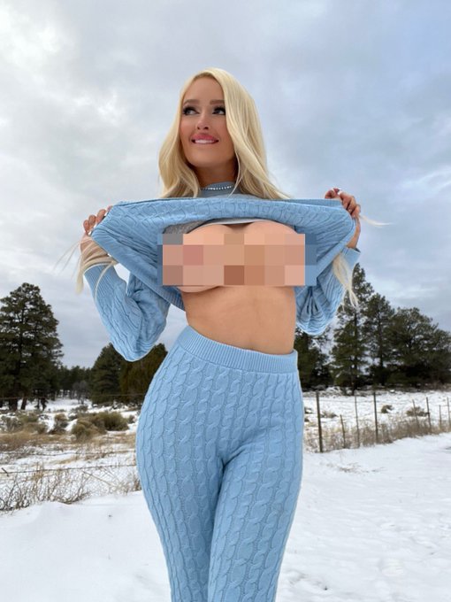 tfw when you are shooting sexy pics in the snow and realize there&rsquo;s a man watching you from the neighboring