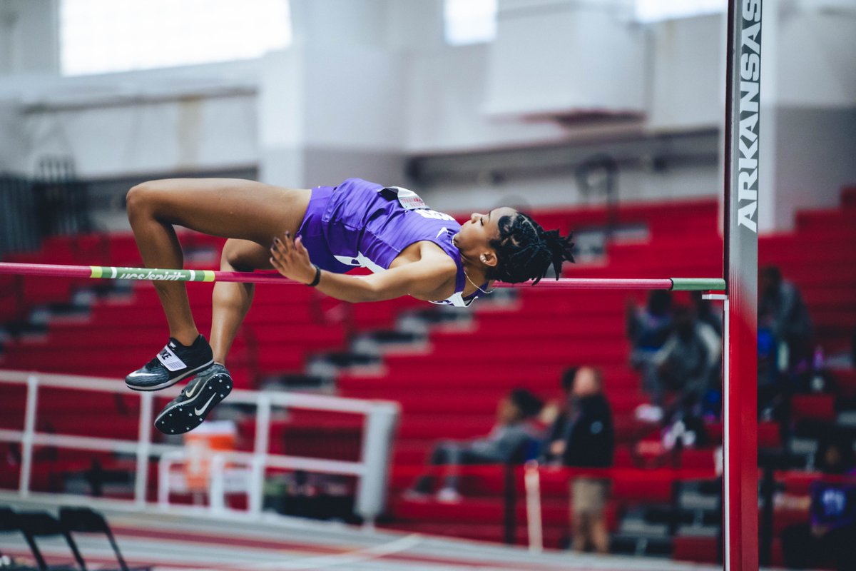 TCUTrackField's tweet photo. Jill Johnson and Jade Ferrell both finish in the top 10 in the women's high jump 👏👏

#GoFrogs | @itzjill1 https://t.co/Gf0a91BZ0J