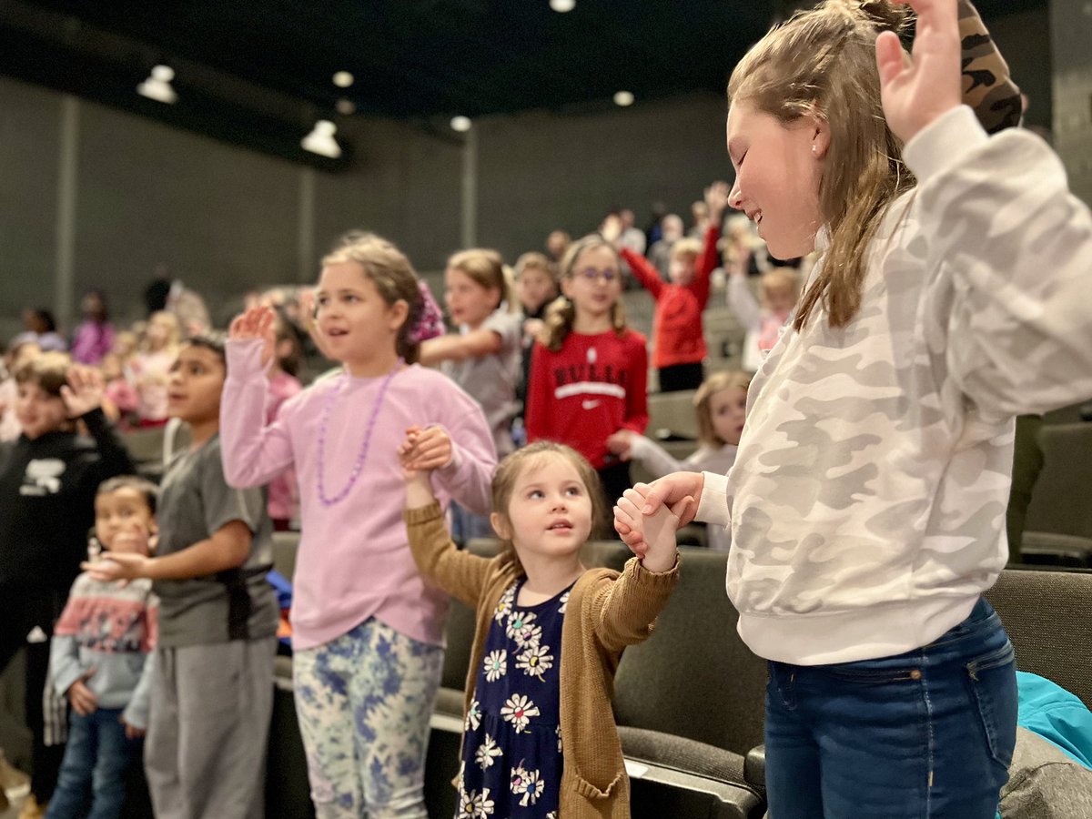 jhorneTC's tweet photo. What a great morning having our first Preschool chapel. Our preschoolers got to experience what all the big kids get to do each week in K-12. Thanks to our 3rd graders for being their buddies and leading by example! #ReflectingJesus @TCSchools https://t.co/DGWNJ3nfUT