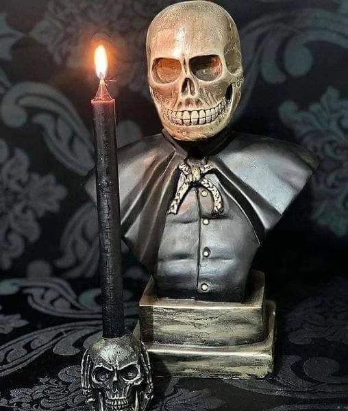 macumbalizou_'s tweet photo. Exu Caveira proteja você dos olhos invejosos, da língua maldita e de caminhos duvidosos 💀🖤 https://t.co/7Y2d8Fy4w9