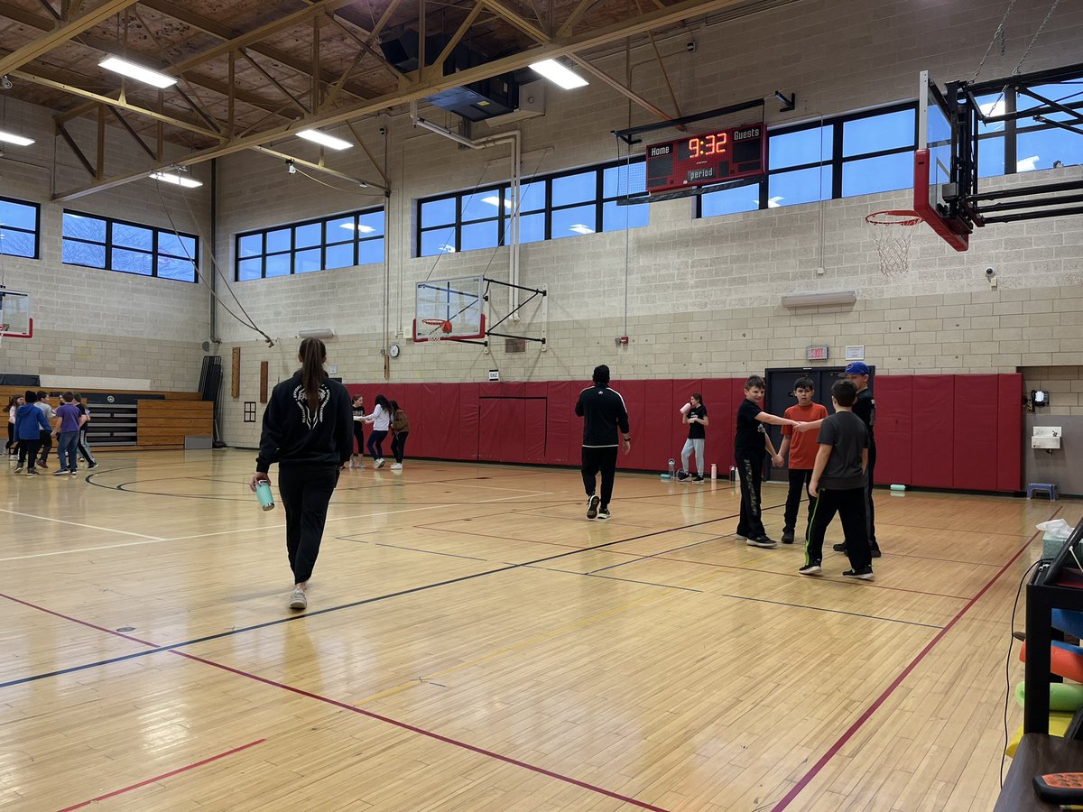 HiltonCadets's tweet photo. Miss Pignato and Mr. Deprez working on cooperative activities within four 5th/6th grade @QUspecialareas Physical Education Class! #TriangleTag #GoCadets https://t.co/JP9HwGwLZ0
