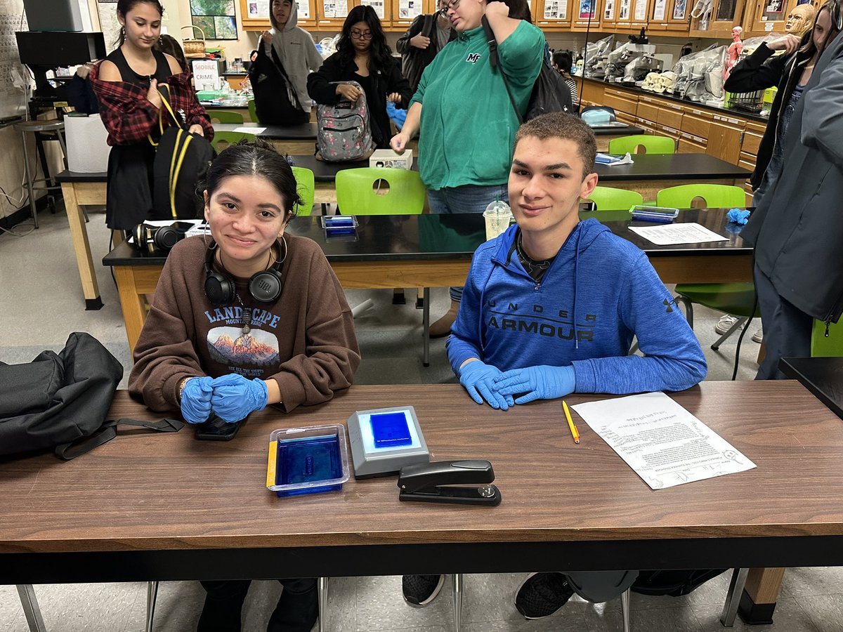 Best DNA results! AJ and Angeline had some of the best results! <a target='_blank' href='http://twitter.com/APSscience'>@APSscience</a> <a target='_blank' href='http://twitter.com/arlingtontechcc'>@arlingtontechcc</a> <a target='_blank' href='http://twitter.com/APS_CTE'>@APS_CTE</a> <a target='_blank' href='https://t.co/UkxP4rbVI8'>https://t.co/UkxP4rbVI8</a>