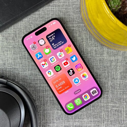 iSenaCode's tweet photo. Hilo con la lista de smartphones mejores que el iPhone 14 Pro. https://t.co/033548142y