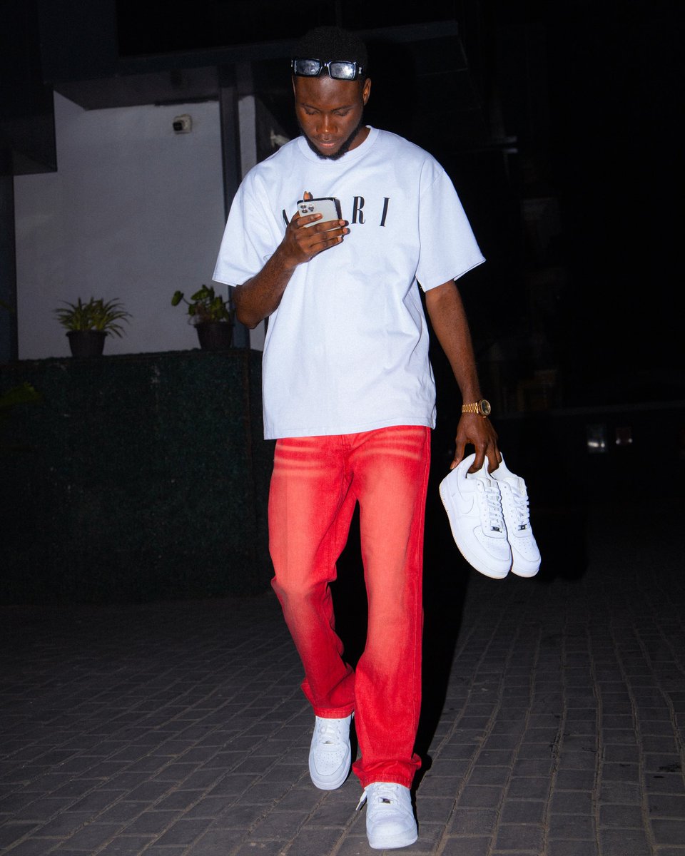 biola_visuals's tweet image. camera in my hands,magic to your eye 😮‍💨

#pocolee #BBNajia  DM for to book a session