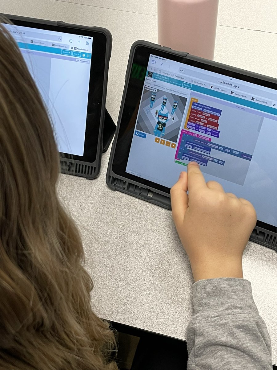StormMrC's tweet photo. https://t.co/VKyCQbnms3 flex time extension. 
27 students learning to code for fun! https://t.co/062KMZX8Al