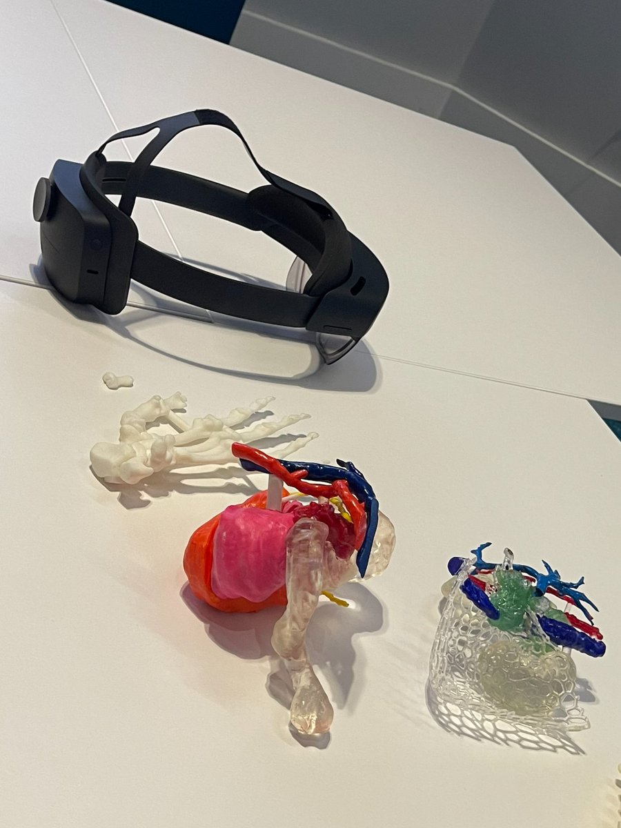 This week, our Digital Innovation Hub and @SCC_UK  hosted another fantastic workshop for Warwick medical students. The session helped the students explore the benefits of 3D printing and the ways in which this can be used in medicine in the future #3Dprinting #Healthcare