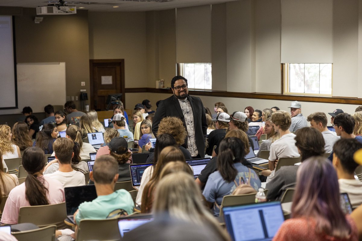 Y'all it's finally new episode day! This one's a little different. I give my students a "how to do college/life/humanity" lecture on the first day of class and wanted to share some of those things with you. It's stuff that's helped me, and I hope it means something to you too! 🌵