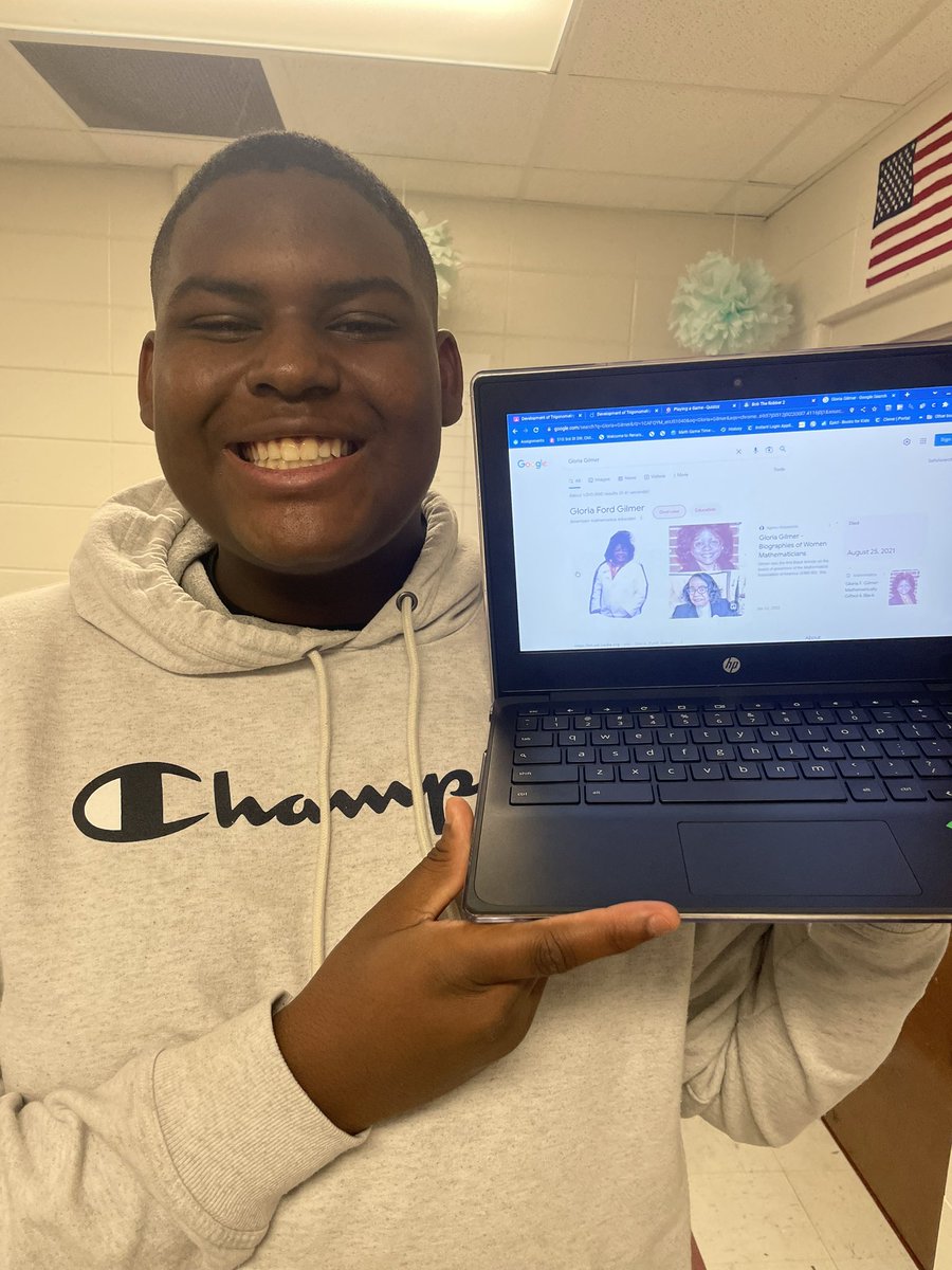 Emily Reynolds tweet media