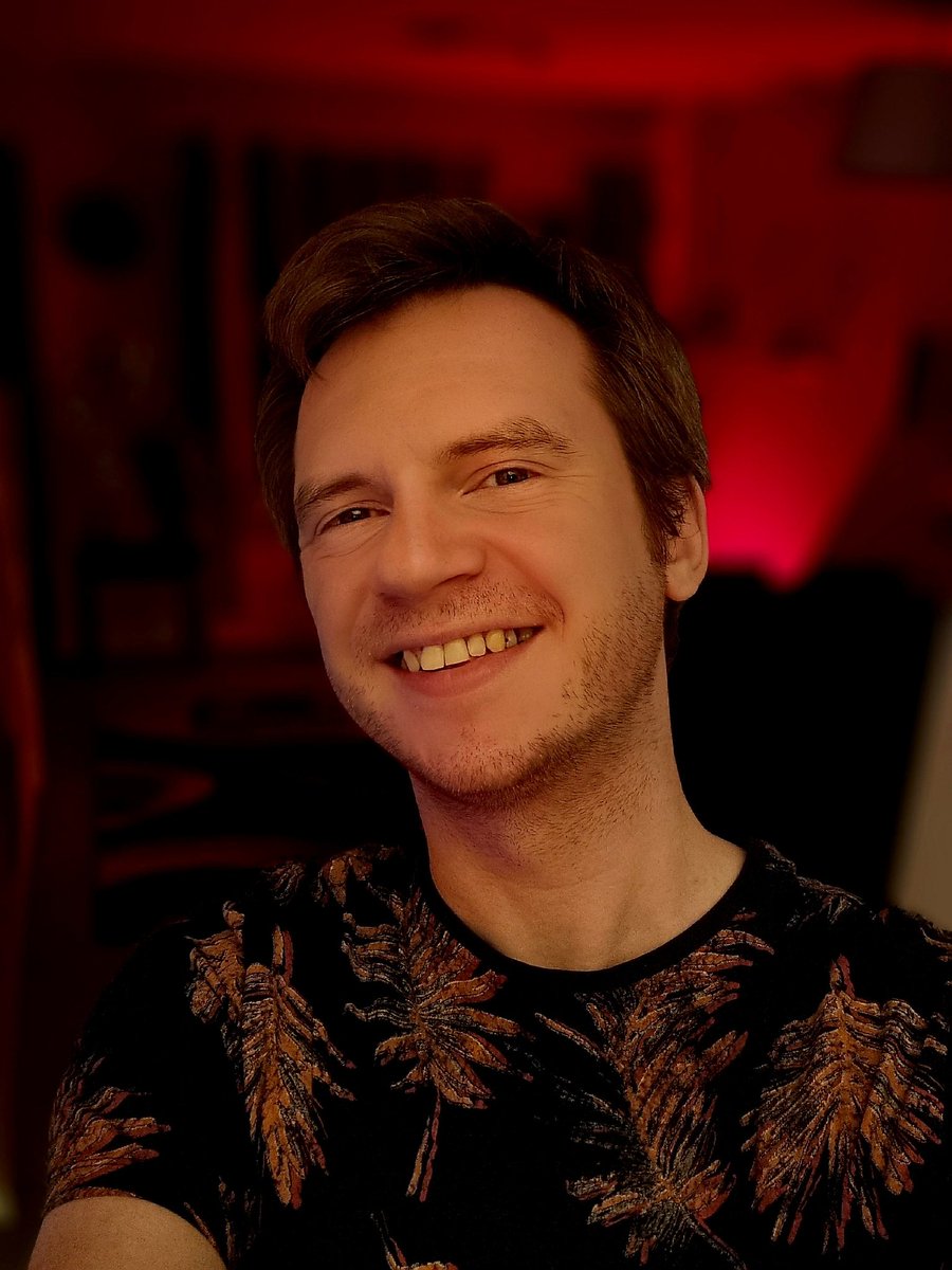 Happy Friday everyone! Hope you all have a fantastic weekend!

#friday #fridayfeeling #weekend #happy