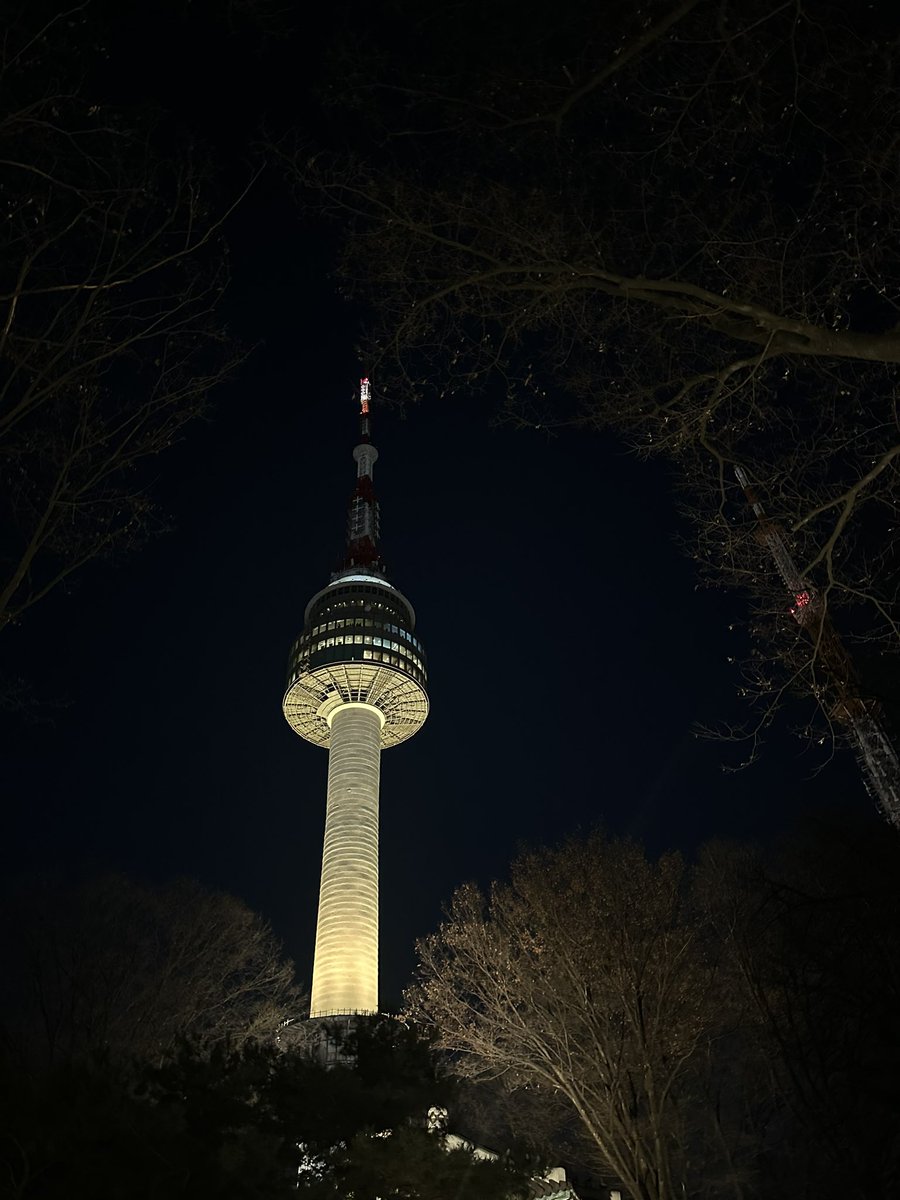 iotachae's tweet photo. my first time in korea ❤️ https://t.co/DF33QmNmGG