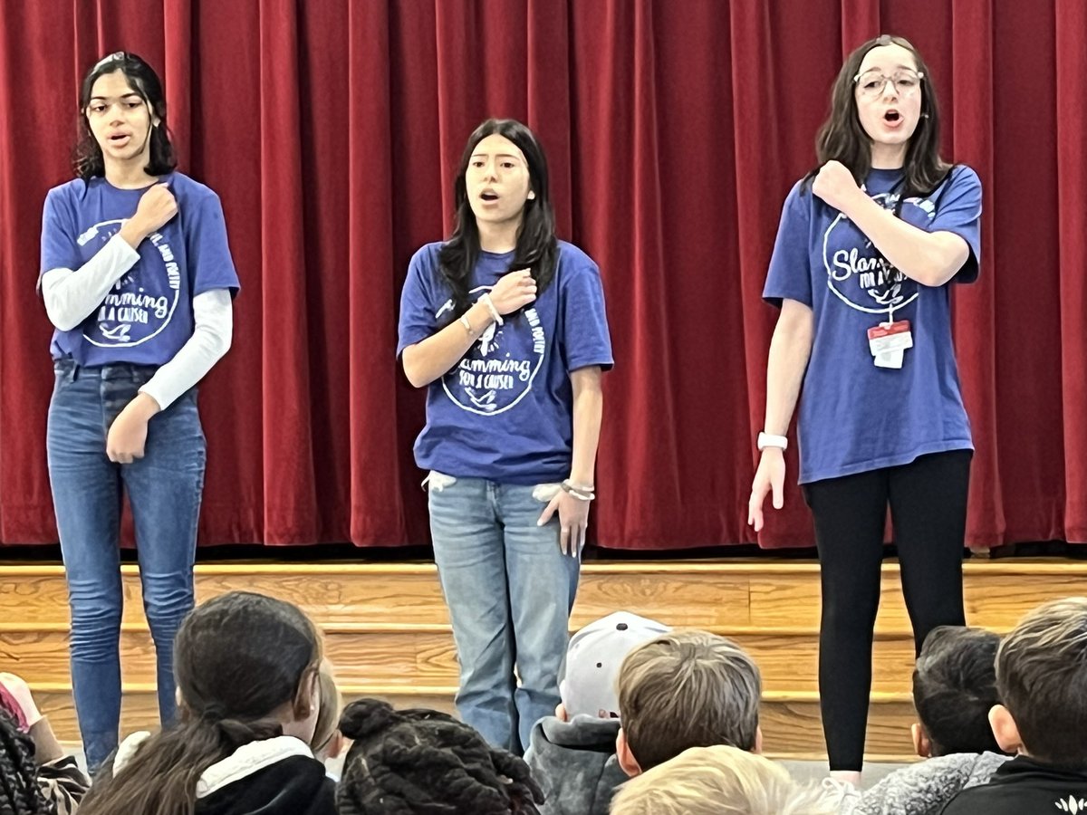 DanaeBoyd's tweet photo. @NewTechCoppell Rookies from @Bence_EDU and @DanaeBoyd performing and workshopping spoken word poems with @pinkgraves Pinkerton 4th graders #nthcinspire @Coppellisd https://t.co/j49bown11z