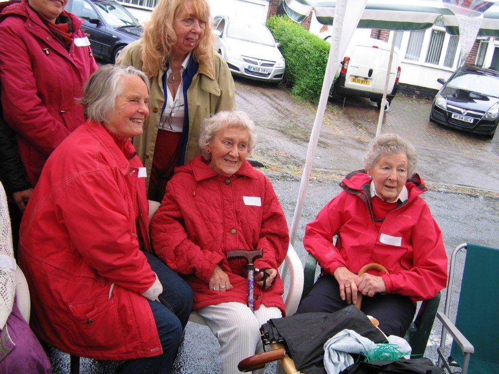asoneukcampaign's tweet photo. Why do we need #community? 🤔

Establishing a #local community provides a lifeline for many 🤝

It can also be a source of joy, fun, adventure and #friendships for people of all ages 😊

Read more on our website 👇
https://t.co/FHv4pDusEM

#BizHour https://t.co/ENE2FZH8WR