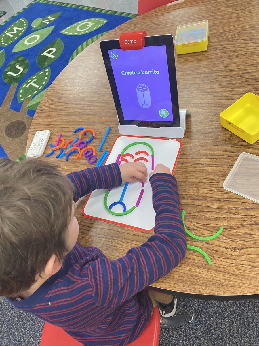 PhilipPreK's tweet photo. @LibraryVida introduced the @PlayOsmo today during library. The students had a blast exploring prewriting skills and spatial awareness while feeding their monsters.  #ObserveMeBBOwen #BBOPride #OneLISD https://t.co/Sr3EcBX6aA