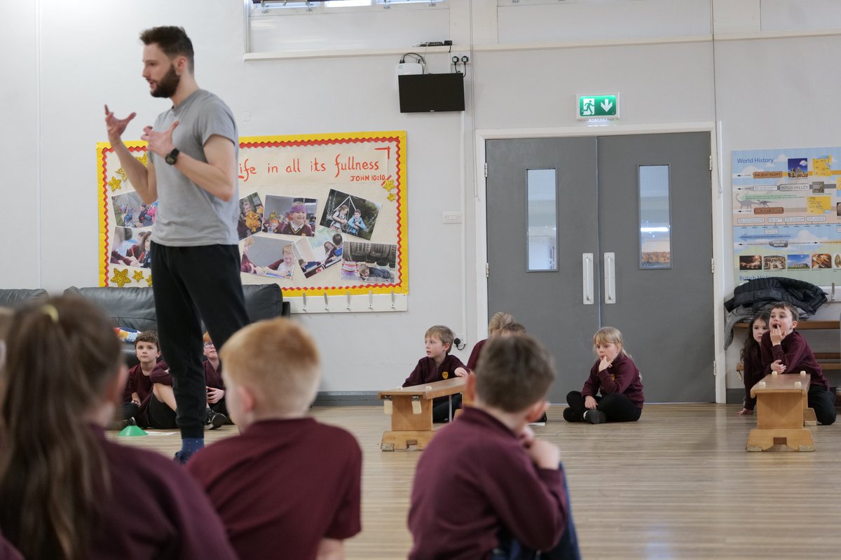 ParboldDouglas's tweet image. Finishing the week as we started! 🙌✏️🎨🇪🇸🤸
#pdape #pdaart #pdaspanish #pdamaths