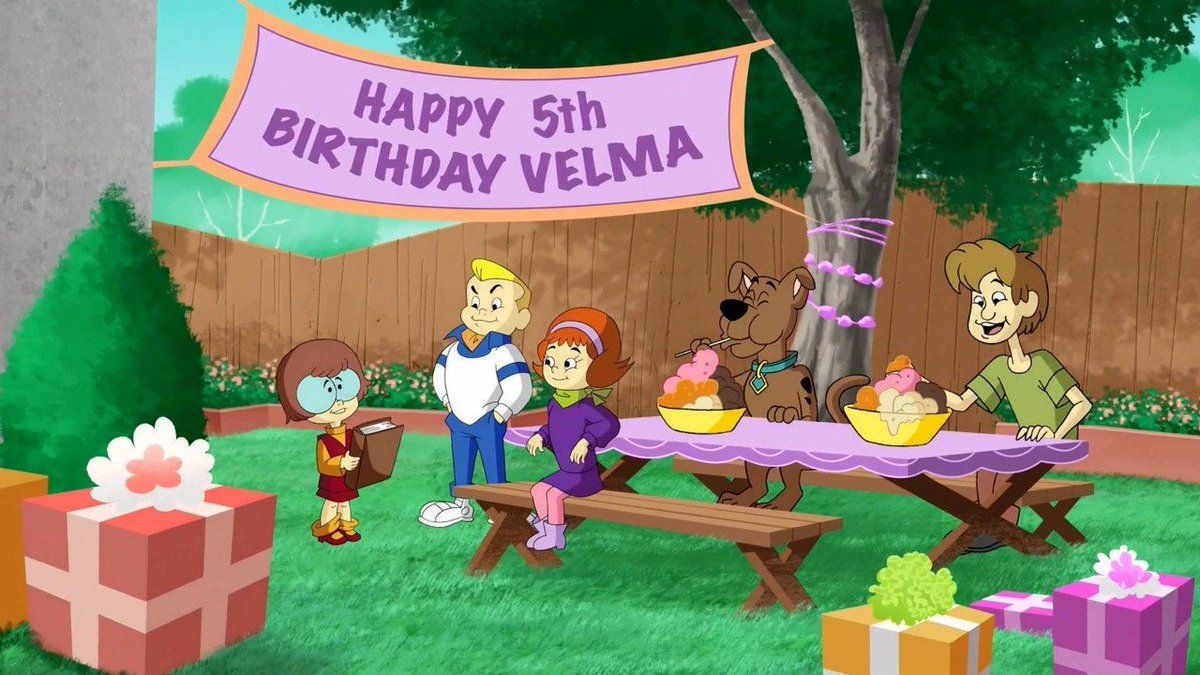 @BurrfullyThicc I feel like this post about hello kitty every time I see a clip from velma