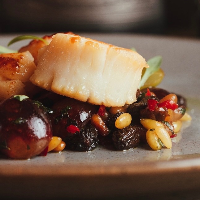 The Ship Inn's scallop dishes are in ... oh my ... ! 😍

scallop.org.uk/dish/scallops-…

#ryebayscallopweek #scallop #scallops