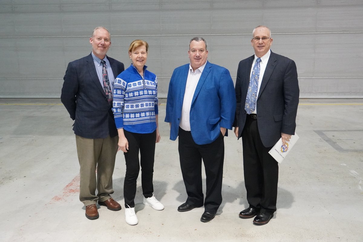 SenatorBaldwin's tweet image. I joined @PortofGreenBay &amp;amp; business leaders to celebrate the passage of my Great Lakes Winter Commerce Act &amp;amp; authorization of a new Great Lakes Ice Breaker! The new vessel will ensure our #MadeInWI products can get to market in winter &amp;amp; keep our maritime economy moving forward.