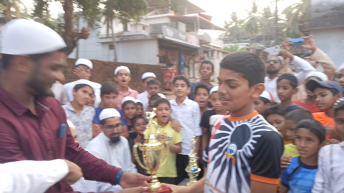Rff_Bhatkal's tweet photo. You are a great player on a great team. We're excited to see just how far you can go. We hope you will be marked by unity and hard work

The way you have been playing lately is a true inspiration and won the runnerup at #AlHilalAssociationBhatkal

We congrats for your Achievement https://t.co/3jt1zWuNTV