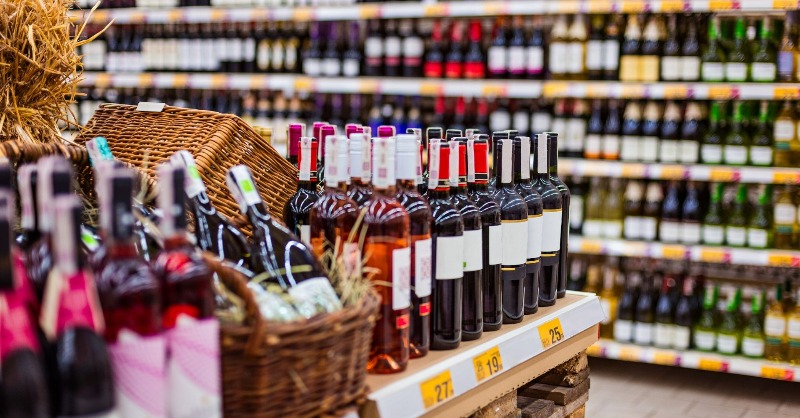IrishCancerSoc's tweet photo. Health labelling will empower people to make informed decisions about alcohol by raising awareness of the risk it poses to health. We welcome news from the EU Commission that the Government can move ahead with this.

Read more here 👇