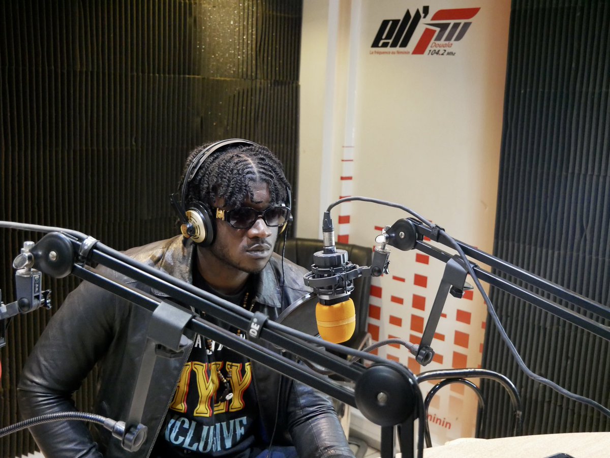 DaKJBoy's tweet image. I got some things I get excited about, and making music and talking about it is at top of that list. ❤️

#HYLYExclusive still on air #ELLFM 🚨