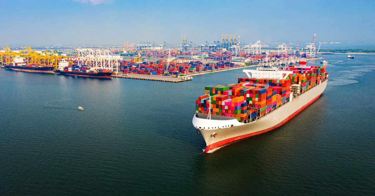 After the pandemic-driven surge, logistics and transportation companies are signaling a fast slowdown. Shipping and wholesale prices are plunging and orders are not being placed as often. #RetailWholesale 
buff.ly/3ZigBCc