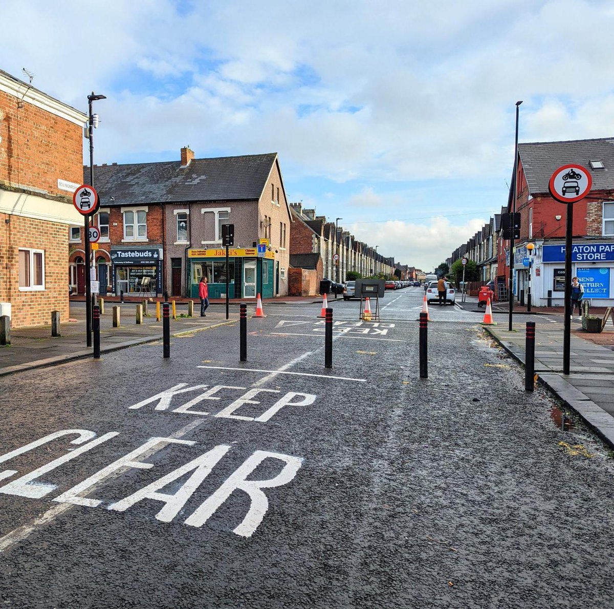 bike4healthorg's tweet photo. We're on Heaton Park View tomorrow from 11am. Drop by if you'd like a Dr. Bike MOT, to get exploring the park and the new Heaton LTNs or to chat about #activetravel!

#morepeopleonbikes #LTNs #modeshift 

@NewcastleCC @JaneLabour @SPACEforHeaton @urbangreenncl https://t.co/uzuHGkJYqw