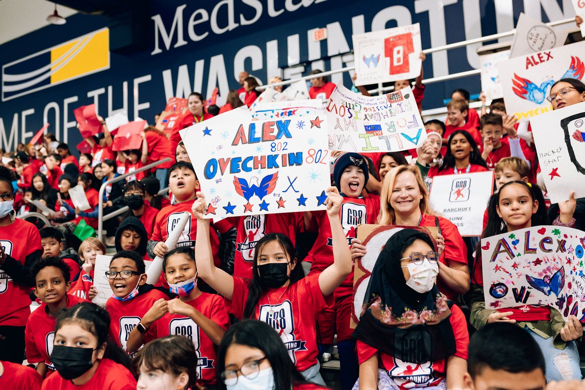 Capitals's tweet photo. Good morning from @MedStarIceplex!

This place is ROCKIN' with what's expected to be more than 800 kids from @APSVirginia here to celebrate Ovi and his historic season so far. 

#Gr800Kids https://t.co/HE2aRTyViD