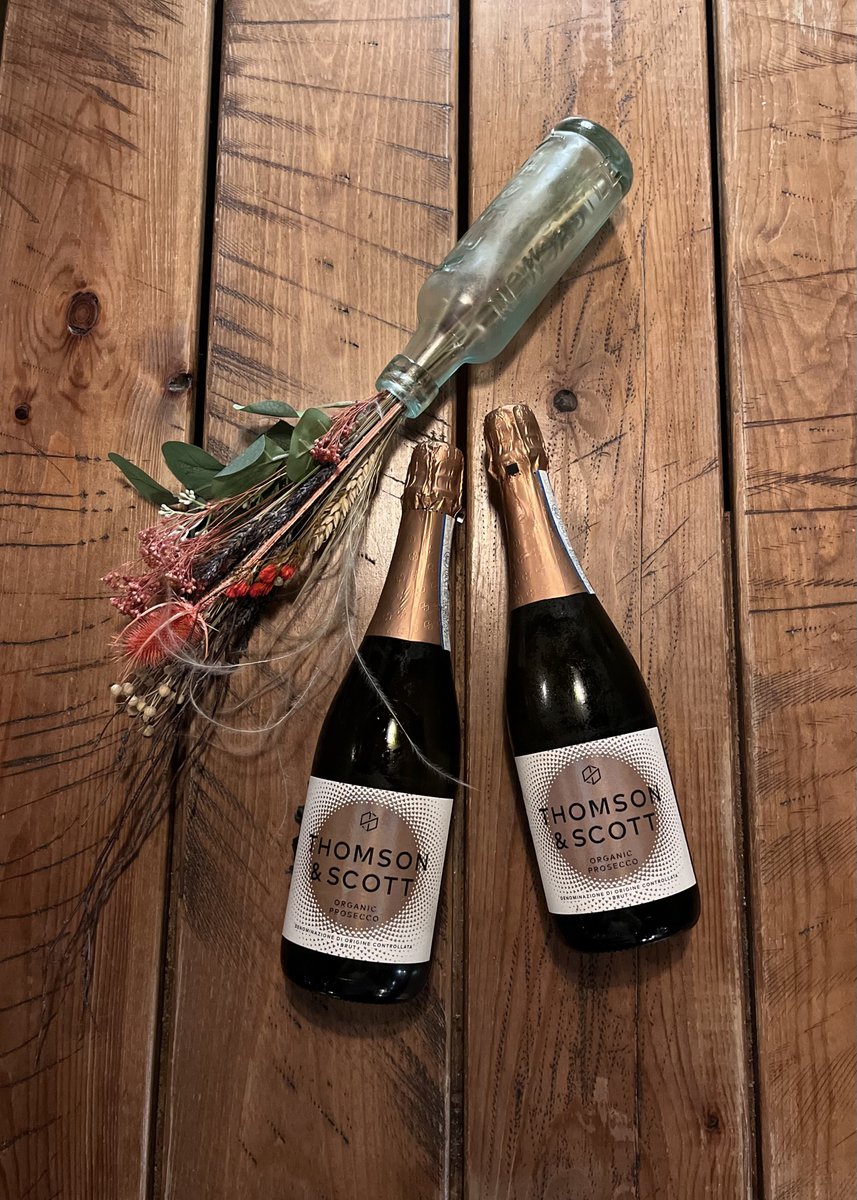 DrafthouseTB's tweet photo. Enjoy endless prosecco for two hours with one of our amazing mains🤩

Book for your bottomless brunch this weekend https://t.co/Zvl5GHet0l

#londonpub #bottomlessbrunchlondon #brewdoglondon #mixologylondon #prosecco https://t.co/tu6Hv3UxOj
