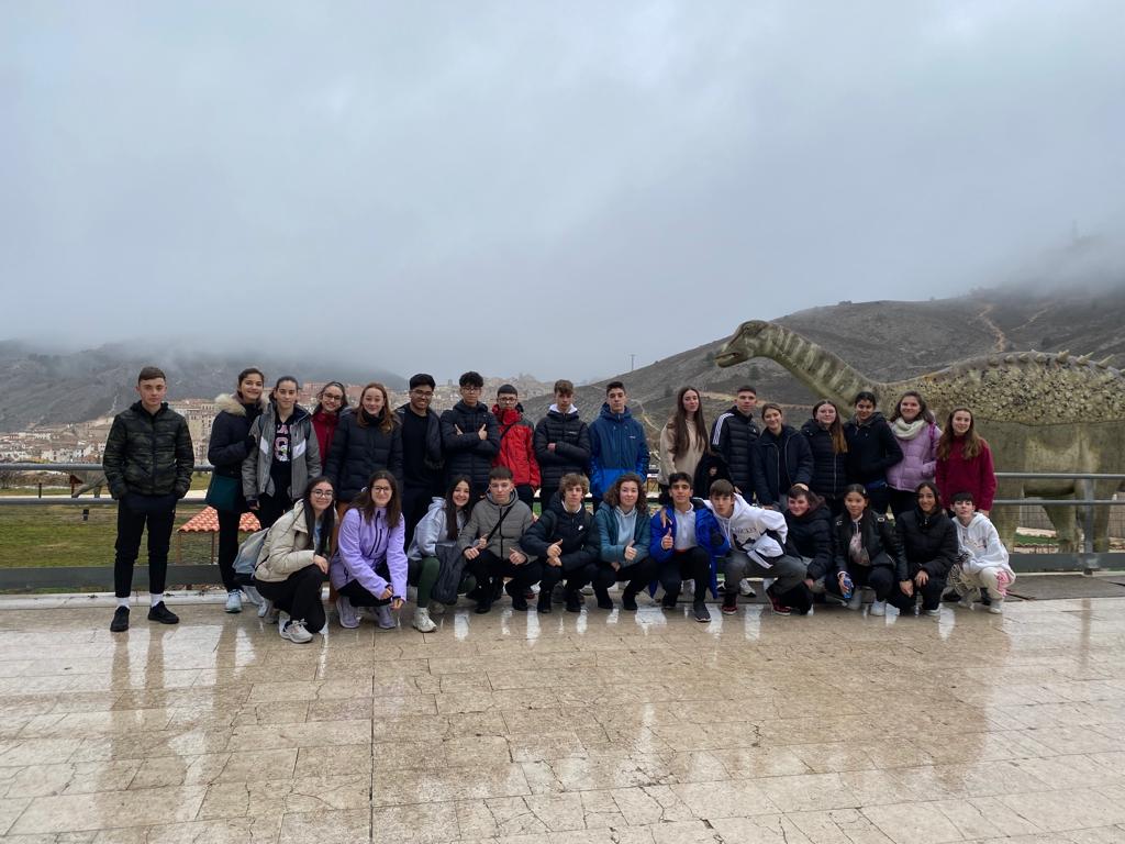 El Departamento de Biología y Geología organizó una visita al  Museo Paleontológico de Castilla-La Mancha. Los alumnos de 4 de ESO disfrutaron en grande de un taller sobre la evolución humana y pudieron poner en práctica sus conocimientos de  Geología. Gracias <a href="/MuPaclm/">Museo de Paleontología de Castilla-La Mancha</a>