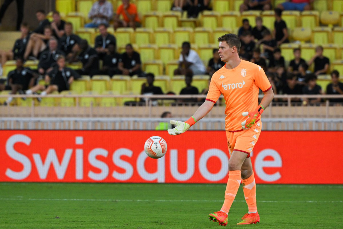 fp_romano's tweet photo. Alex Nübel: “Monaco told me they have no intention to let me leave now. I'm on loan from Bayern, rumours are normal but at the moment I'm a Monaco player so my focus is here” 🔴 #transfers

“It’s not an easy deal”, also FC Bayern director Salihamidzić confirmed — via @iMiaSanMia. https://t.co/mDe5x2nzWm