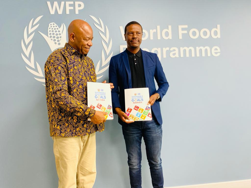 agro_agency's tweet photo. #FromLandtoNation
#GoldenFresh
The Agro Marketing and Trade Agency (AMTA) signs off a Memorandum of Understanding with World Food Programme Namibia.
At the signing occasion earlier this morning represented by both entities, AMTA's Interim Managing Director, Salomo Hei https://t.co/Tx2PK6vBS0