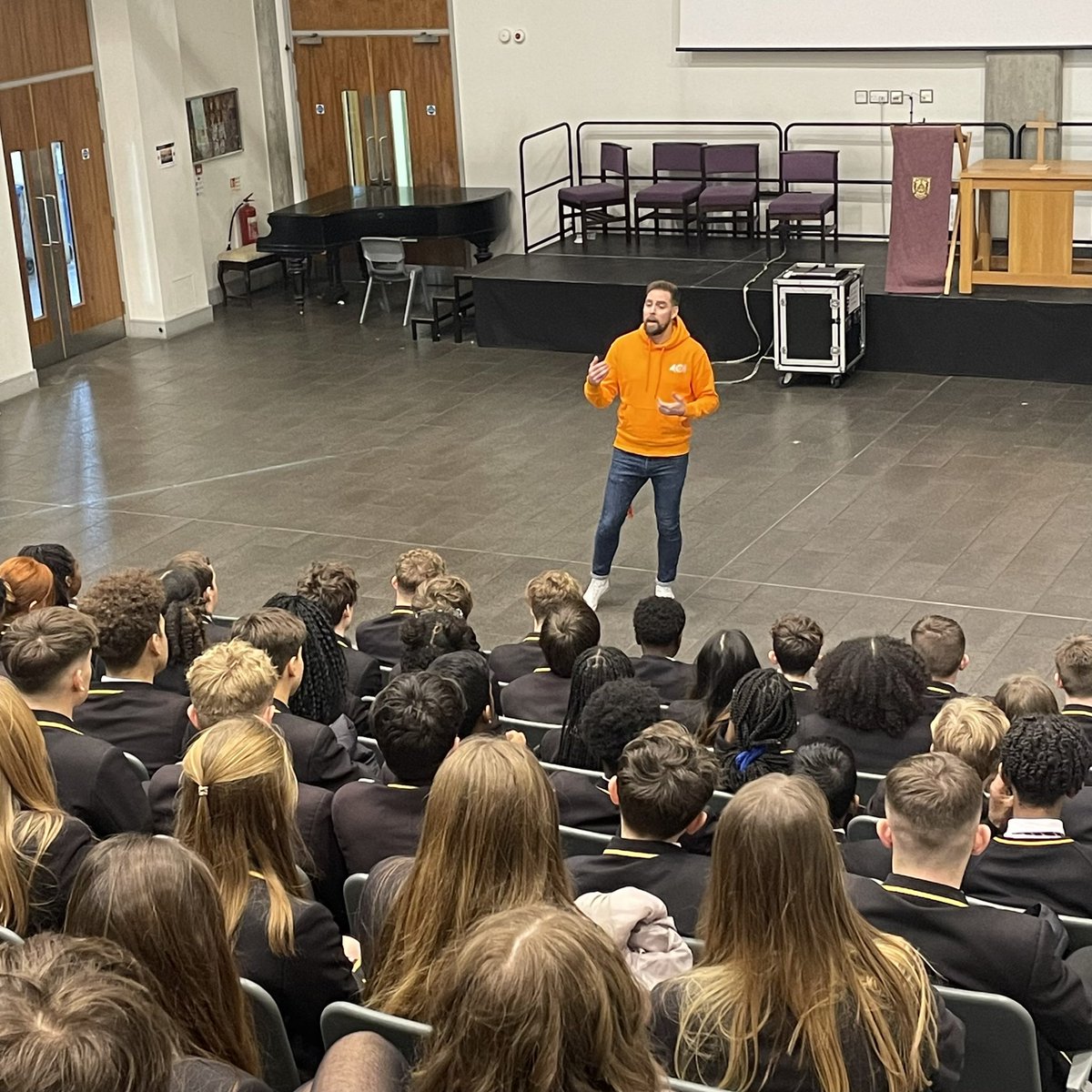 Today we were lucky enough to welcome Ben Smith from The 401 Challenge, talk to our Year 11 students. It was incredible to hear about his resilience throughout his life, how he managed to complete The 401 Challenge and what he plans to do next #the401challenge #findyourhappy