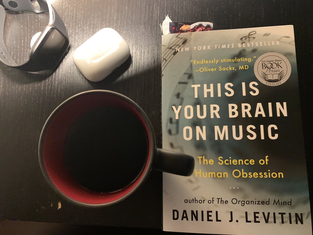 jesusrglez's tweet image. I’m enjoying this book very much, it’s my morning coffee book (top tier 😉) thanks to my good friend (who’s also a neuroscientist) @OxytocinLau for this gift 🎁  #GetThisBook