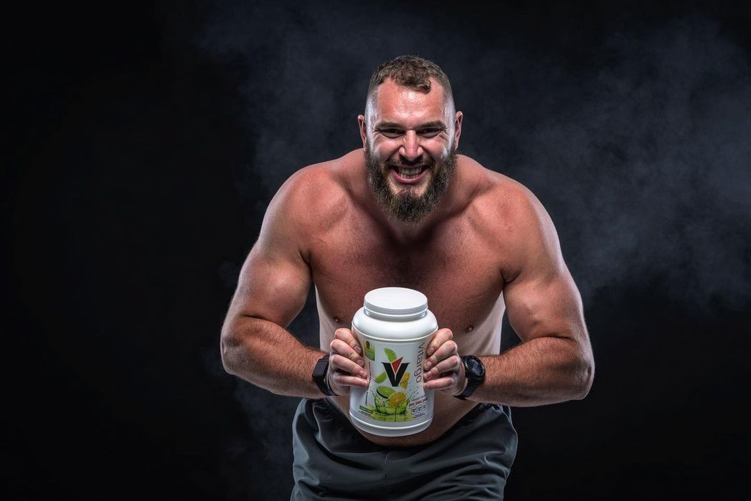 💞You know it's true love when their favorite flavor is ___.
Happy Valentine's Day!
📷@dustinstanton_