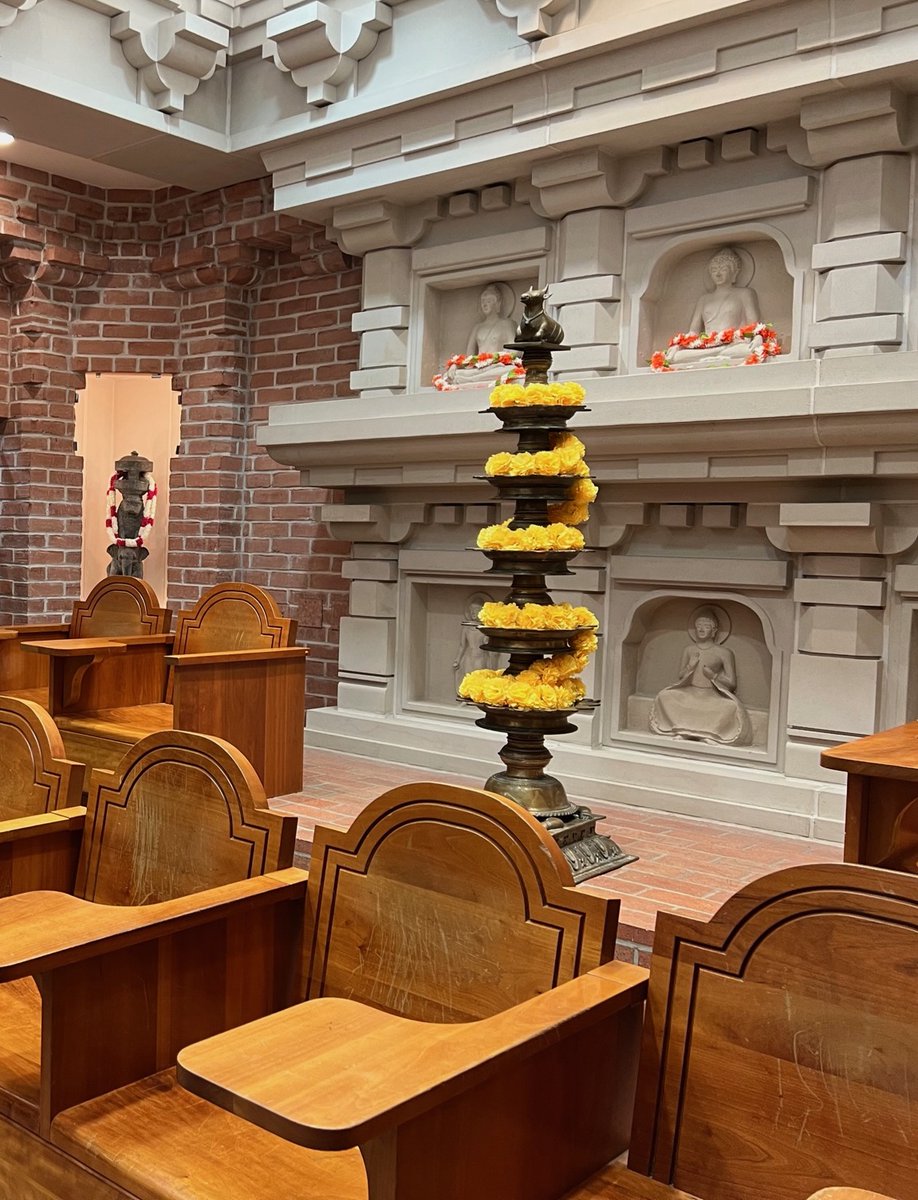 UDAStudio's tweet photo. UDA would like to thank Fuzz Frankovich for a robust tour of UPitt's one-of-a-kind Nationality Rooms in the #CathedralofLearning. He taught us worldwide holiday customs in the rooms.
#UDAatelier #UDAstudio #UPitt #Pittsburgh #Pennsylvania https://t.co/hQ210X3dXK