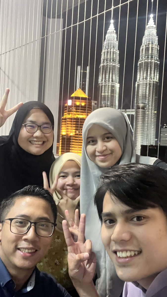 firdaus_amrin's tweet photo. @msyazani2 Kt niigata okay ke tu?? Kirim salam kouhai2 yang tak mintak ucapan kiteorg utk soubet esok..haha https://t.co/gaQAQiXRcA