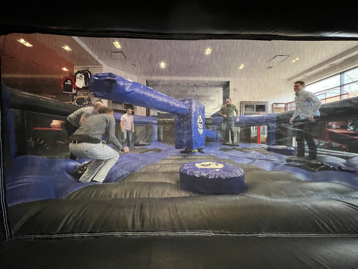 APEXDB's tweet image. 🤩 Work hard, Play hard at our team bonding event! Check us out at WickedBall with Nerf wars, bubble soccer, and more. 

#ApexDesignBuild #Apex #TeamBuilding #WickedBall