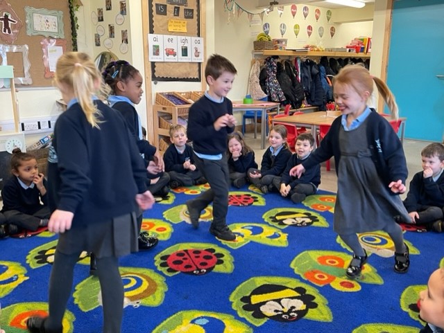 HambrookSchool's tweet photo. In Reception we have had a wonderful morning telling our 'helicopter stories' and acting them out in front of the class, #Hambrookr #helicopterstories https://t.co/N7yVjqUyN5