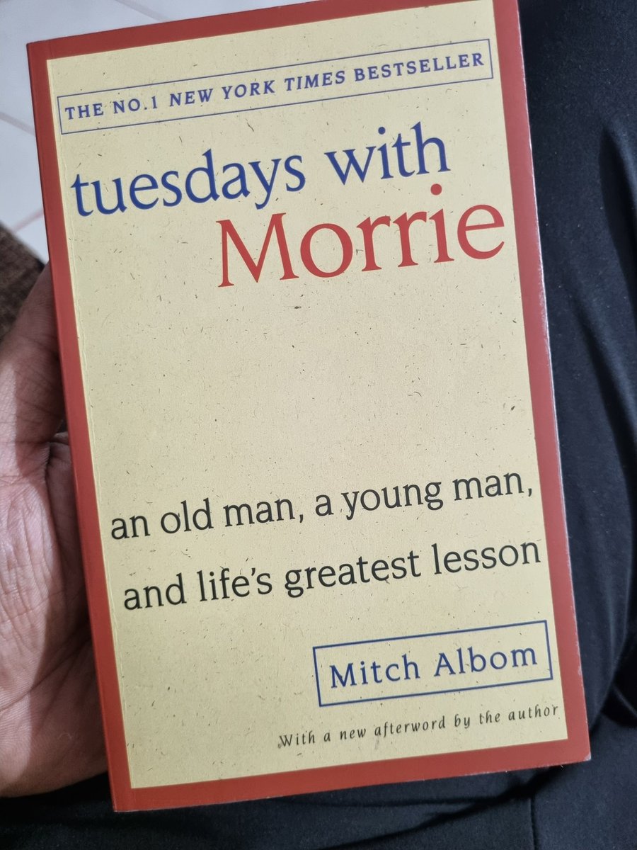 Godhamravi's tweet image. "Dont judge a book by its cover" This book is a classic example for the metaphor. This book simple and dull looking cover has some amazing takeaways for a reader @MitchAlbom did a fantastic job. #tuesdayswithmorrie #Wisdom #NewYorkTimes #art #vision #readingcommunity #READ_MORE