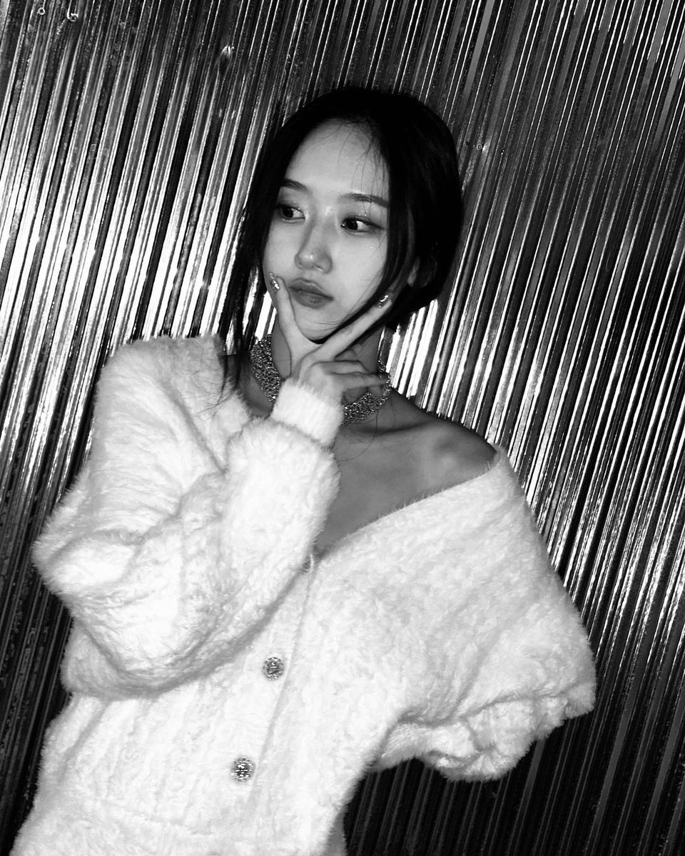 seoribr's tweet photo. Seori via Instagram: “toque duplo para boas vibrações ✨” https://t.co/dHlgm0FhrM
