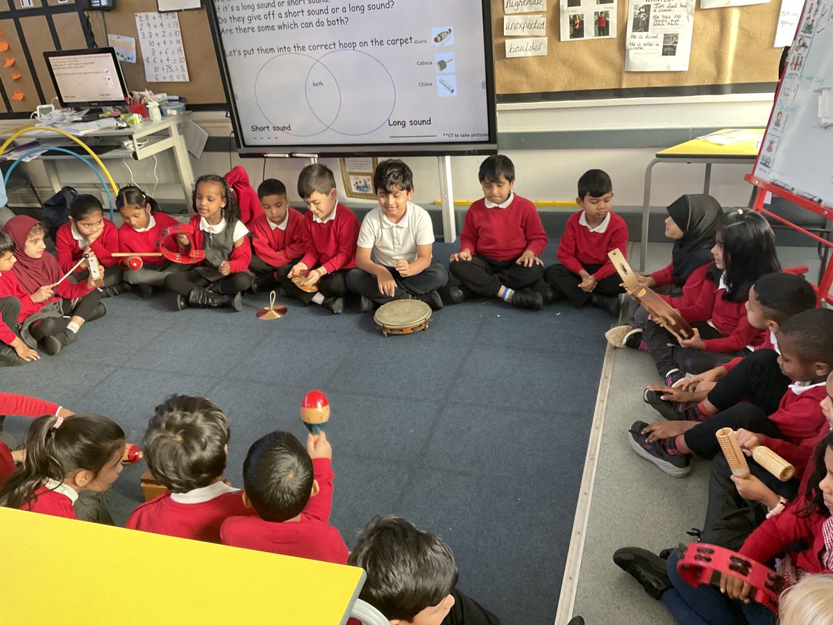 This week in Music, Year 1 played different percussion instruments to decide if they make long sounds or short sounds. They sorted them into different categories. How many #instruments can you name?! #musicforkids #tambourine #chime