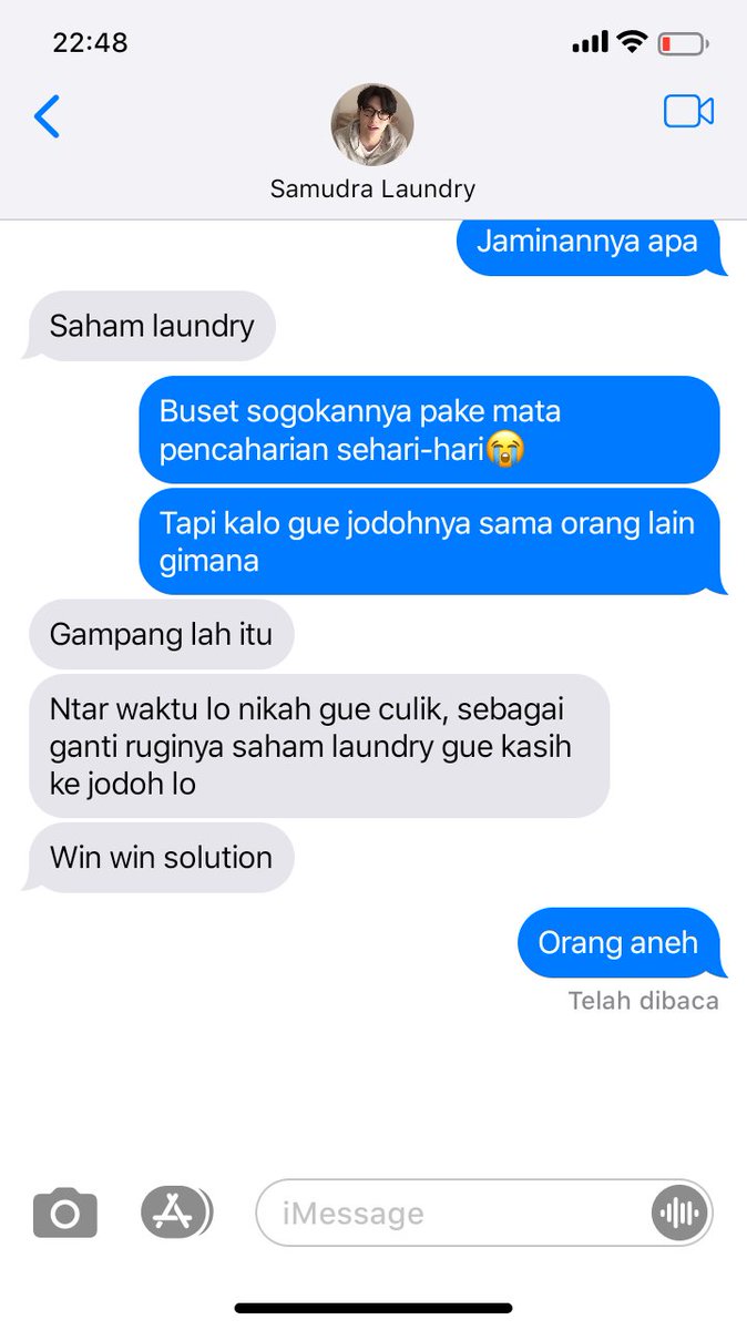 frosebin's tweet photo. ketika nyari bahan overthinking tapi pacar lo adalah Samudra Arawijaya https://t.co/cF4OTxuOuO
